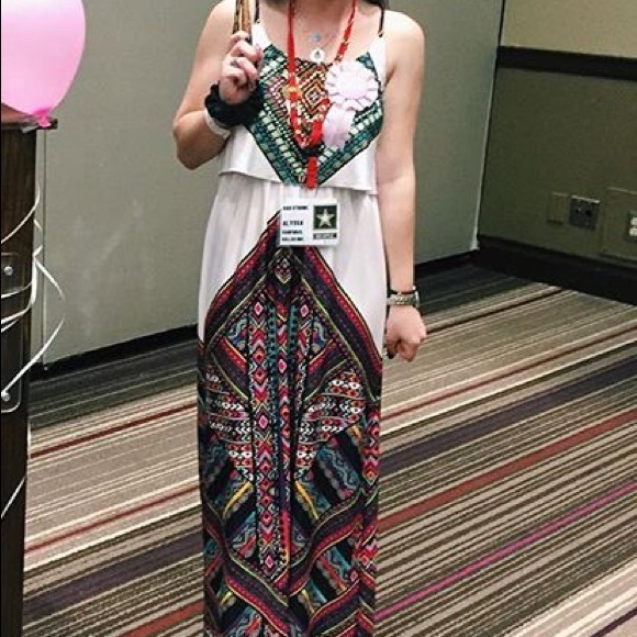 Patterned Maxi Dress - Picture 2 of 4